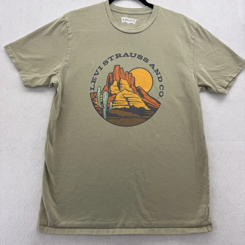 Levi's 100% Cotton Graphic‎ Tee Desert Scene Short Sleeve Casual T-Shirt Size L